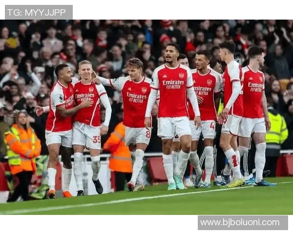 曼联与阿森纳巅峰对决激战正酣球迷期待精彩瞬间再现