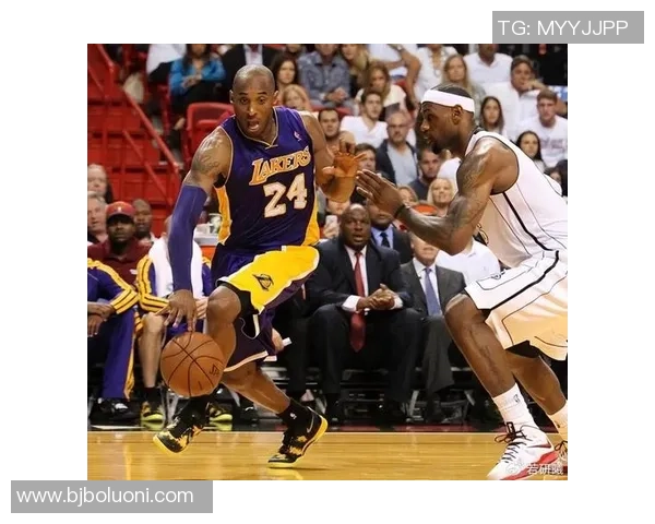 科比与快船的经典扣篮对决回顾与精彩瞬间分析